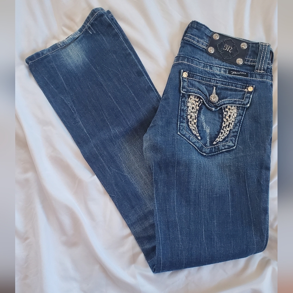 Miss Me Distressed Boot Cut Jeans Silver Accents, Sz 28x33" Inseam JP5082-3
